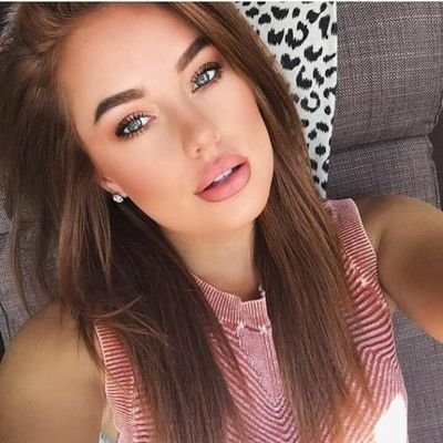 RoseMoo19918601's profile picture. I'm sweet ❤️But can be a bitch❤️