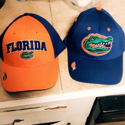 🐊Gator Kid, 5 ⭐ Gator Fan, Florida Lover, COLLEGE FOOTBALL GURU and Just love sports. 🏈 If You're Not A #GATORFAN Don't Add Me.