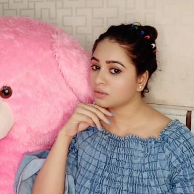 iampinalshah's profile picture. ❤️