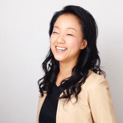 Noriko_Motoyama's profile picture. ◇頭皮ケア情報定期配信 ◇毛髪診断士認定講師（16年）毛髪技能士認定講師 ◇毛髪皮膚科学の国際研究所CEO/日本在住で海外セミナー講師✈️/趣味 掃除と瞑想 国内外のメディアに掲載📕🎥 VOGUE/mari claire/LE FIGALO/日経PRESIDENT-WOMAN /NHKあさイチほか