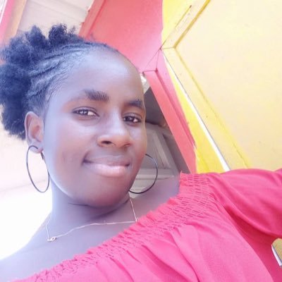 NanaTweneboa6's profile picture. Simple