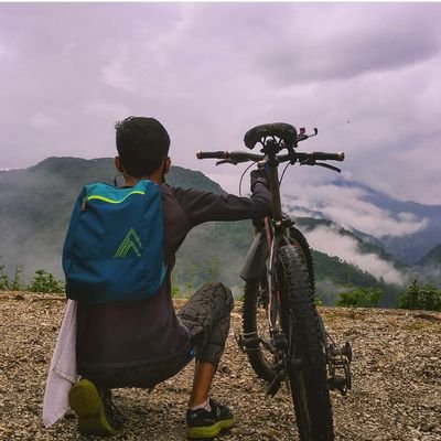 পরাধীনতার অন্ধকারে,
স্বাধীনতাই নয়তো জয়...
বাঁধন ছেড়ে উড়তে গেলেও
অনেকখানি পুড়তে হয়...