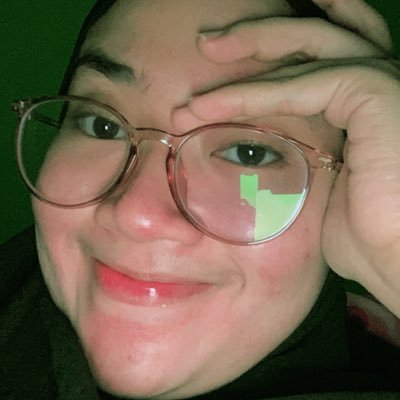 Sobrinbrin19's profile picture. Storyteller