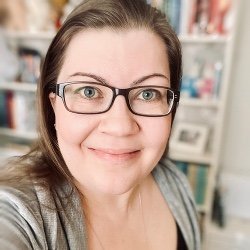 Speculative fiction writer from Finland. Stories in @FlashFictionMag @CastofWonders & more. Likes knitting, gardening, and watching birds. SFWA. Codex. She/her.