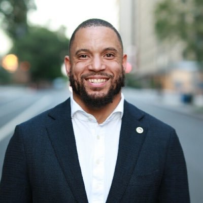 A 2020 At-Large Candidate for DC State Board of Education. Placed 4th in a 7 way race, garnering nearly 30,000 votes. #ReimagineEducation #RAVI4DC