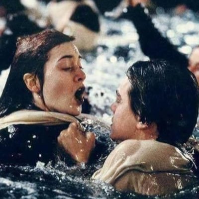 الروح تميل لمن يعشقها ❤️😍