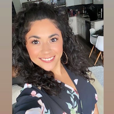 MsAceviz's profile picture. Educator ✏️📚