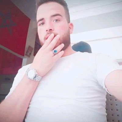 Abdo12845700's profile picture. aa