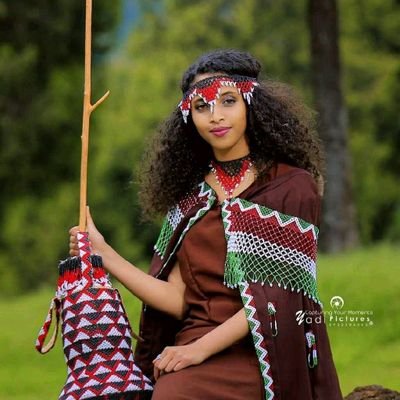 Her majesty Keneni Endale 👸 Born&raised in finfinne 🌳🩸 Orthodox ⛪️ Aries♈️ Love all Trust few Everything's real but not everyone's true😉 Mam♥️Dad
