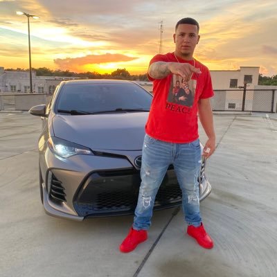 Jbug6299Ortega's profile picture. 👻- Junbug0602