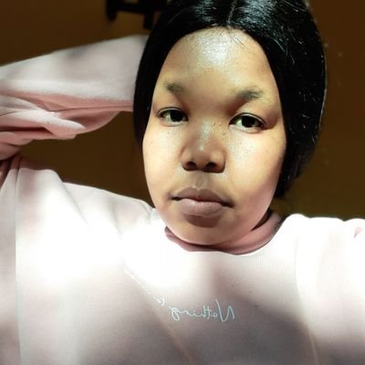 MakakabaThabiso's profile picture. Kaizer Chiefs fan✌💛
Man U ❤