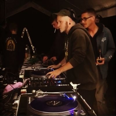 Farcie9's profile picture. xmG HardTeKk 
(insta : skeap_assma)
(snap : skeapassma)
(tiktok : skeap_assma)