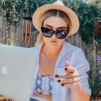 Anne Malcom (@malcom_anne) 's Twitter Profile Photo Anne Malcom (@malcom_anne) 's Twitter Profile Photo