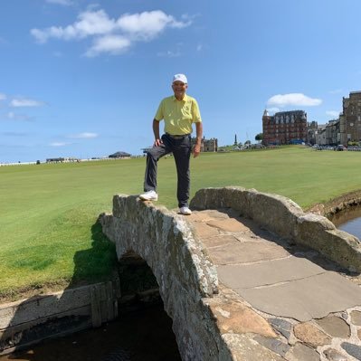 Derek and Megan's daddy, Jeanne's husband, Zack's daddy in law, proud Grumpsy...I play golf, , I go to games and I'm pretty sure I'm cooler than you.