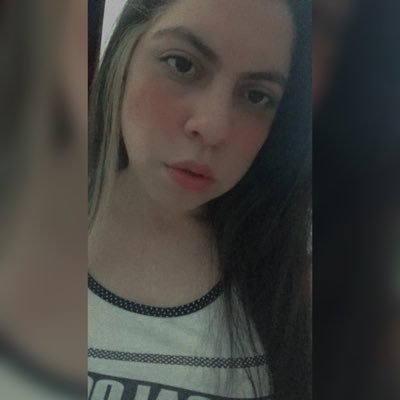 • Só desabafos ... 🌟 COMPLICADA de mais para ser compreendida!! ALGUÉM AINDA TENTANDO ACREDITAR QUE O AMOR VALE A PENA !!!