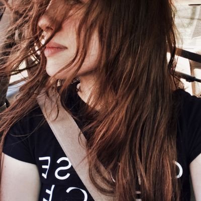 karlschronicles's profile picture. A 26 year old professional patient 🦓🖖🏼