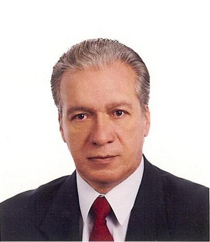 Jubilado de TELECOM-
Medalla Manuel Murillo Toro, al Mérito de las Comunicaciones Primera Clase 1.985
Premio internacional de diseño electrónico, AHCIET 1.985