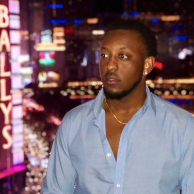 Seanfidence's profile picture. Fine dining and breathing