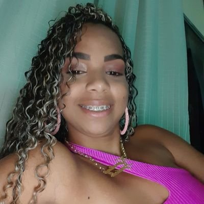 Um brinde ao que é vivido e não Publicado. 🥂
Peixe ♊ / Lara 💜 / Henry Gabriel 💙 21/11/2018👶 Solteira