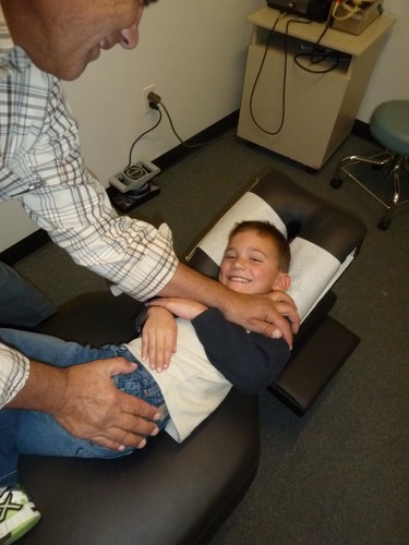 Most parents don't blink an eye when it comes to routine visits to the dentist or general practitioner for a check-up. Why not a chiropractor? 
(760) 720-2273
