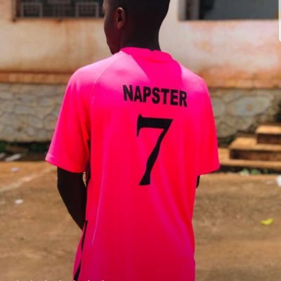 DamasJr4's profile picture. '' faire pleurer quelqu'un en lui disant la vérité est mieux que de le faire sourire en lui racontant des mensonges'' [team ™_hack]