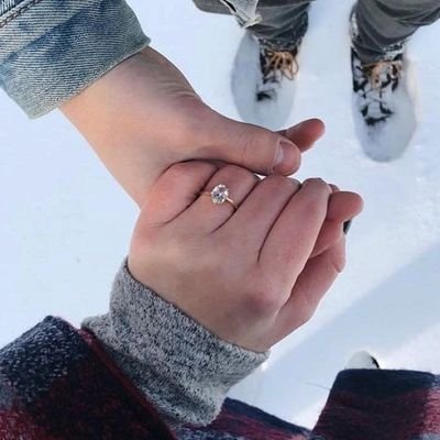 انت الحاجہ آلوحيده♥*
اللے بدعے ليل ونهآر انها متروحش منے♥🌍✋🏻
H