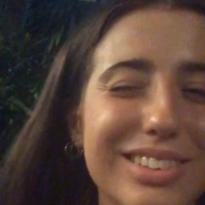 lauramaykirton's profile picture. 