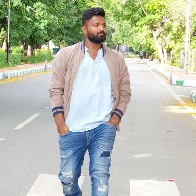 chewtu003's profile picture. wrking in retail...