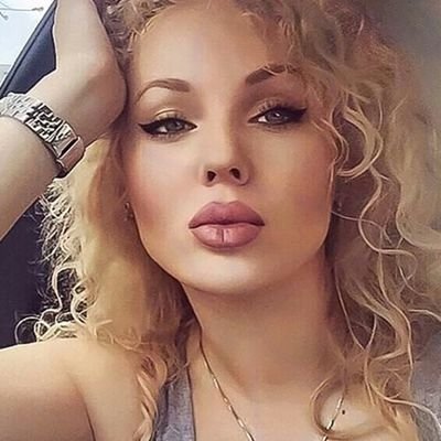 I like to meet new people 💋. You are 💯Welcome in my private chat. Follow the link below👇