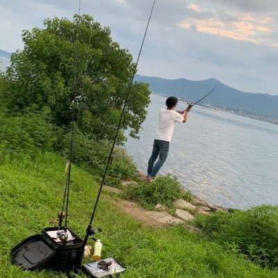 バス釣り好きな人フォローしてください! 海釣りも好きな人フォローお願いします もっと色々な地方の釣り人さんと関わっていきたいので皆さん気軽にフォローお願いします。