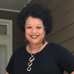 LoriStrange7's profile picture. 