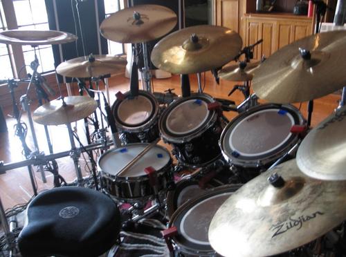 MDeTHX77's profile picture. Drummer, Computer Engineer, I Eat Comics, I sometimes play drums and video games on twitch...