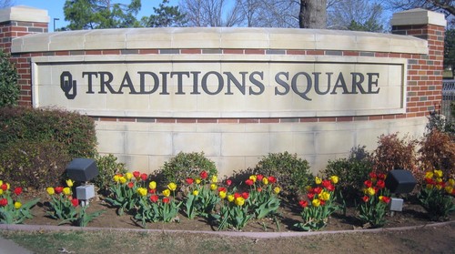TraditionsEast's profile picture. Hey we are the finest on-campus apartments in Norman! Follow us for updates on events and happenings around our complex! :)
http://t.co/WLjsFEA7VB
