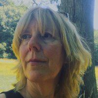 louise watts - @LouiseIhringer Twitter Profile Photo