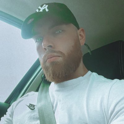 « Si tu trouves pas de raison de vivre, trouve une raison de crever. » Bussy (77) insta 📸 https://t.co/3TFVmowcFX