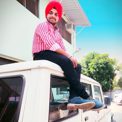 Sam27477613's profile picture. Single