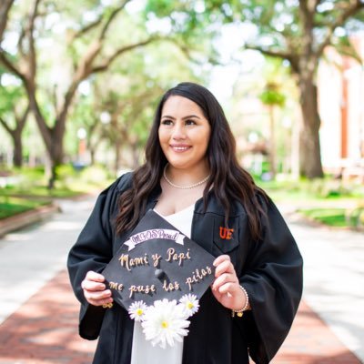 First-gen @UF alum who loves social media as much as social justice | She/her | Currently @ReachHigher @BetterMakeRoom | Forever @MFOSatUF 🐊 | Views are my own