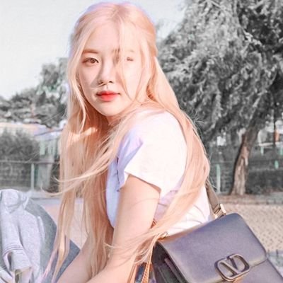 ۰۫. ❝—to the stars who listen, and the dreams that are answered.❞