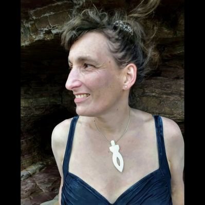 lucystonecarver's profile picture. Sculptor of strong female forms in stone, bone, 3D prints & casts. See my work: 
IG: @lucychurchillstone & https://t.co/7qJNWxMyoi 
#metoo advocate.