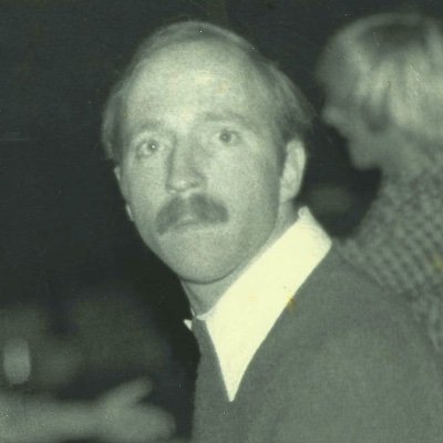 Ret MSgt, Vietnam Vet, 21 years USAF, Former Apple Tech Rep, Texican #VetsResistSupportSquadron #resist Profile Photo from 1975 Murphy's Pub, Myrtle Beach, SC