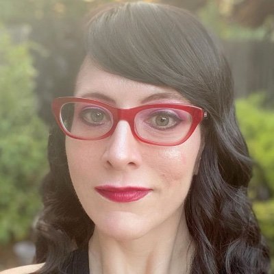 One of three hosts of Guinness World Record award winner - Orange Lounge Radio.
Twitch - DarkSakuraTTV
https://t.co/35njchk6jB