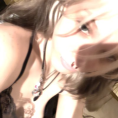 tr1pbr4t's profile picture. 18!! (㇏(• ᢍ •́ )ノ)  ig is sighjordyn