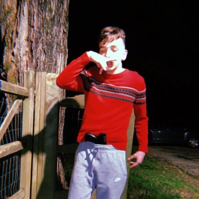 massey_mikey's profile picture. 008