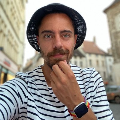 _cr0ss_'s profile picture. Proud member of the »Hedonistic Society« - collector of favourite places.