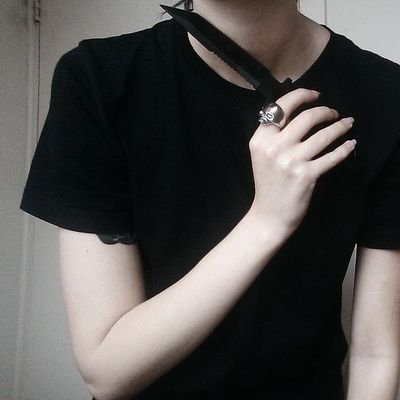 Paran0id_Twink's profile picture. backup acc for @PaleThinVamp||
if you know me irl pls dni.
schizoaffective. cptsd. adhd.
The King of Faggotry.