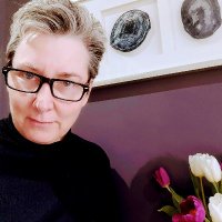 Bronwyn Parry (@parrybronwyn) Twitter profile photo