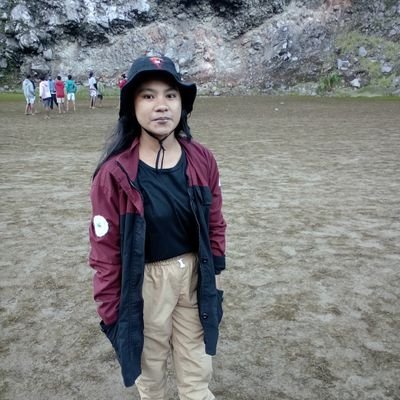 LuangLikya's profile picture. perempuan persimpangan Kiri jalan