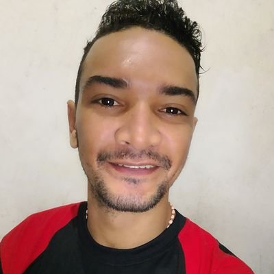Árbitro de futebol, Paraibano, 1,70 de altura cor parda, católico, Criado pela avó ausente de pai e pai de uma filha Linda. Angela Sofhia!