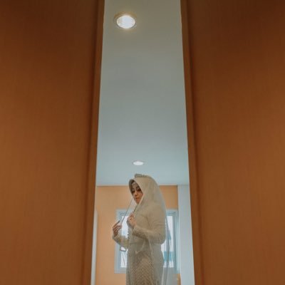 Enniy's profile picture. Bismillah 🌻