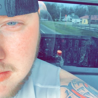 hedge_b's profile picture. 